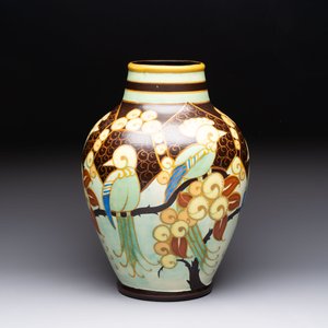 A Charles Catteau for Boch Kéramis 'Parrots' vase, 20th C. — 照片 4