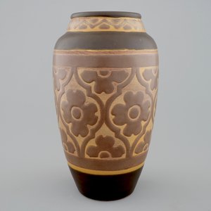 A Charles Catteau stoneware grès vase with floral design for Boch Kéramis, 1st half 20th C. — photo 3