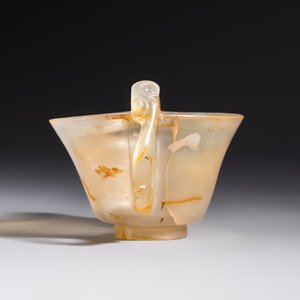A Chinese agate cup with two lingzhi-form handles, 19th C. — photo 5