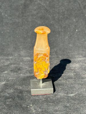 A Chinese agate 'Liuhai' cigarette holder or hookah mouth piece, possibly for the Islamic market, 19th C. — photo 1