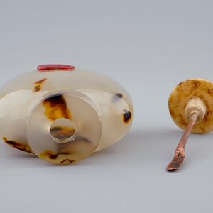 A Chinese agate snuff bottle, 19/20th C. — 照片 5
