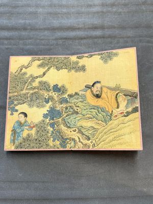 A Chinese album: 'Yuci Jingxinzhai Renwuce 御賜靜心齋人物冊', ink and colour on silk, Qianlong seal mark and of the period — 照片 11
