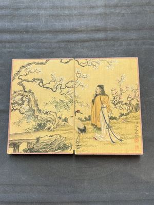 A Chinese album: 'Yuci Jingxinzhai Renwuce 御賜靜心齋人物冊', ink and colour on silk, Qianlong seal mark and of the period — 照片 17