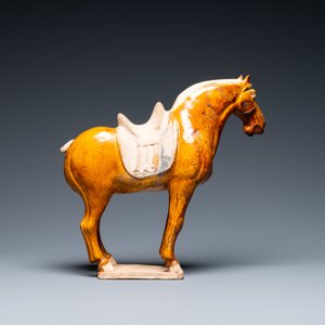 A Chinese amber- and cream-glazed pottery model of a horse, Tang — photo 4