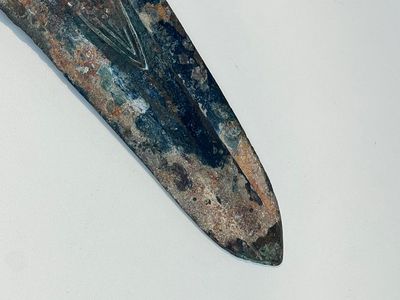 A Chinese archaic bronze dagger-axe, 'Ge 戈', Western Zhou — 照片 4