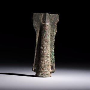 A Chinese archaic bronze fitting and a spearhead, Western Zhou — photo 2