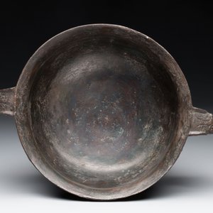 A Chinese archaic bronze food vessel, 'gui 簋', Western Zhou — photo 5