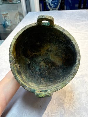 A Chinese archaic bronze food vessel with Taotie design, 'Ding 鼎', late Shang — 照片 5