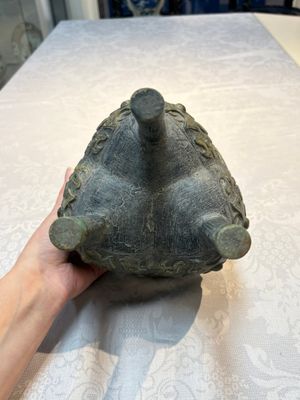 A Chinese archaic bronze food vessel with Taotie design, 'Ding 鼎', late Shang — 照片 9