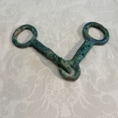 A Chinese archaic bronze horse bit — photo 3