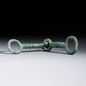A Chinese archaic bronze horse bit — photo 3