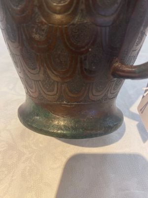 A Chinese archaic bronze inscribed wine vessel with scale design, 'hu 壺', Zhou — photo 21