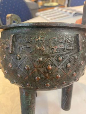 A Chinese archaic bronze ritual tripod food vessel, 'ding 鼎', Western Zhou — foto 14
