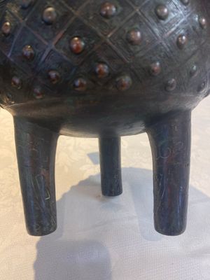 A Chinese archaic bronze ritual tripod food vessel, 'ding 鼎', Western Zhou — foto 19