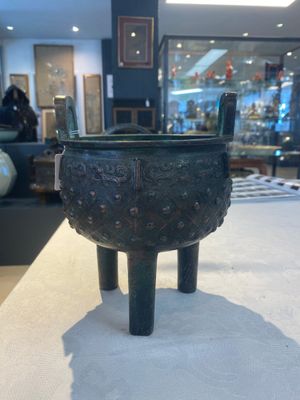 A Chinese archaic bronze ritual tripod food vessel, 'ding 鼎', Western Zhou — foto 21