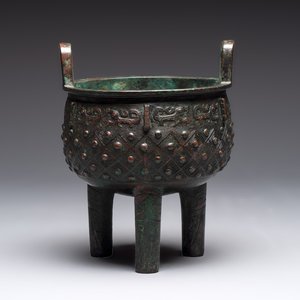 A Chinese archaic bronze ritual tripod food vessel, 'ding 鼎', Western Zhou — foto 1