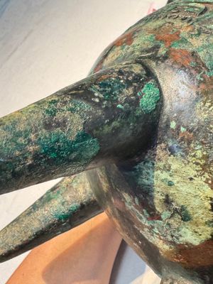 A Chinese archaic bronze ritual tripod food vessel, 'Li 鬲', early Shang — photo 14