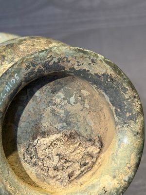 A Chinese archaic bronze ritual wine vessel with buffalo heads, 'zhi 觯', Western Zhou — photo 13