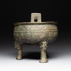 A Chinese archaic bronze tripod food vessel, 'ding 鼎', Han — foto 5