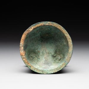 A Chinese archaic bronze tripod food vessel, 'li 鬲', late Western Zhou/early Eastern Zhou — foto 4