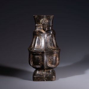 A Chinese archaic bronze wine vessel, 'Hu 壺', Ming — foto 5