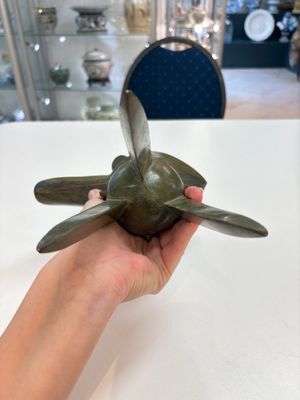 A Chinese archaic bronze wine vessel, 'jue 爵', late Shang — 照片 6