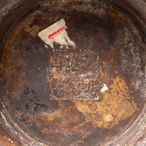 A Chinese archaistic bronze censer with a wooden cover, Xuande mark, 19th C. — foto 7