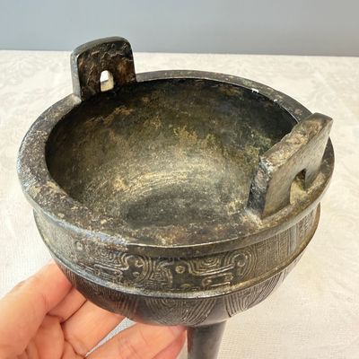 A Chinese archaistic bronze ding-form tripod censer — photo 6