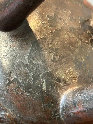 A Chinese archaistic bronze tripod censer on wooden stand, 'ding', Song/Ming — 照片 14