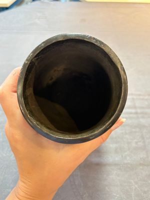 A Chinese archaistic bronze vase and a tripod censer, Yuan — 照片 5