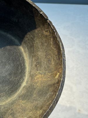 A Chinese archaistic bronze vase with Chilong design, 'Gu 觚', Ming — photo 10