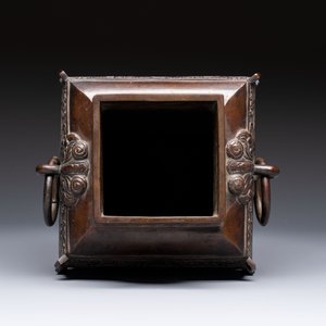 A Chinese archaistic bronze vase with Taotie design, Zizi Sunsun Yong Bao Yong 子子孫孫永寶用 and Zha Yu 乍玉 mark, 18/19th C. — foto 5