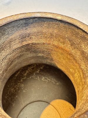 A Chinese archaistic bronze vase with Taotie handles, 'Hu 壺', Ming — photo 12
