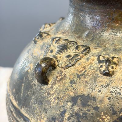 A Chinese archaistic bronze vase with taotie handles — photo 5