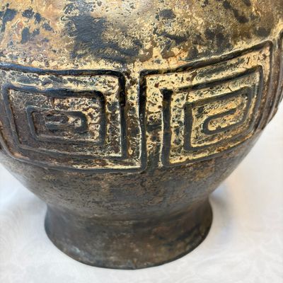 A Chinese archaistic bronze vase with taotie handles — photo 14