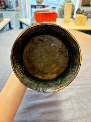 A Chinese archaistic bronze 'zun' vase, Ming — 照片 6