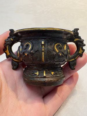 A Chinese archaistic gold and silver-inlaid bronze miniature censer, Ming — photo 1