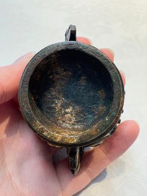 A Chinese archaistic gold and silver-inlaid bronze miniature censer, Ming — photo 6