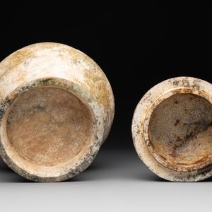 A Chinese archaistic jade vase and cover, 20th C. — 照片 7