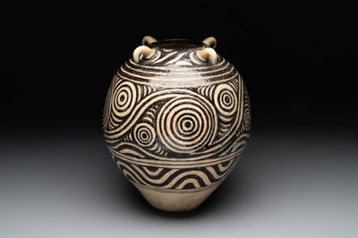 A Chinese archaistic Majiayao-style black-glazed jar, 19th C.