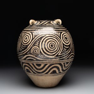 A Chinese archaistic Majiayao-style black-glazed jar, 19th C. — foto 4