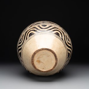 A Chinese archaistic Majiayao-style black-glazed jar, 19th C. — foto 7