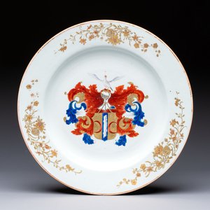A Chinese armorial dish with the arms of Valckenier of Amsterdam for the Dutch market, Qianlong, ca. 1735–40 — photo 1