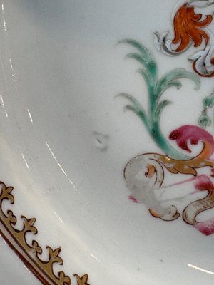 A Chinese armorial plate with the arms of Tuite impaling Stafford for the English market, Qianlong, ca. 1752 — 照片 5