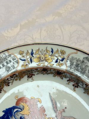 A Chinese armorial plate with the arms of Valckenier of Amsterdam for the Dutch market, Qianlong, ca. 1735–40 — 照片 10