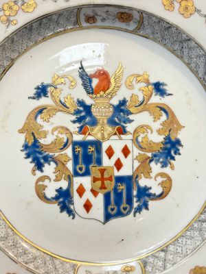 A Chinese armorial plate with the arms of Van Reverhorst for the Dutch market, Qianlong, ca. 1743-45 — photo 2