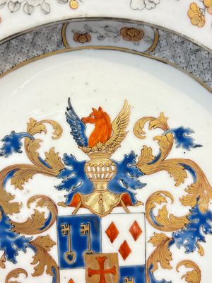 A Chinese armorial plate with the arms of Van Reverhorst for the Dutch market, Qianlong, ca. 1743-45 — photo 4