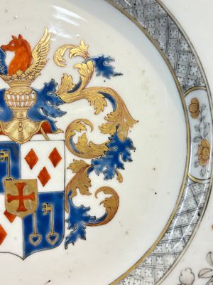 A Chinese armorial plate with the arms of Van Reverhorst for the Dutch market, Qianlong, ca. 1743-45 — photo 5