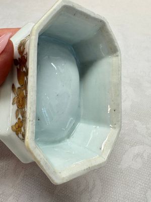 A Chinese armorial salt with the arms of Valckenier of Amsterdam for the Dutch market, Qianlong, ca. 1735–40 — photo 12