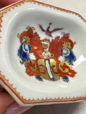 A Chinese armorial salt with the arms of Valckenier of Amsterdam for the Dutch market, Qianlong, ca. 1735–40 — photo 2